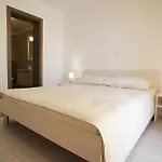 Apartment Spacious Sleeps 4 By The *