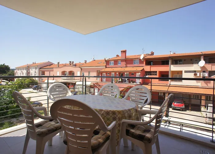 Appartement Spacious Sleeps 4 By The Medulin